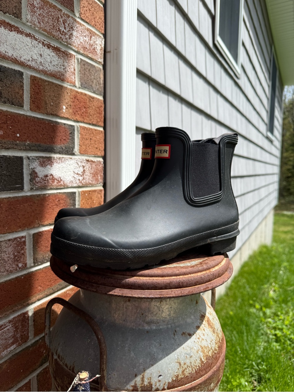 Hunter Black Short Chelsea Rain Boot - Picture 2 of 5